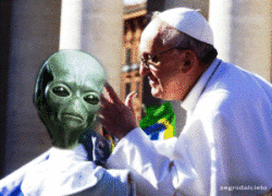 Papa e battesimo UFO