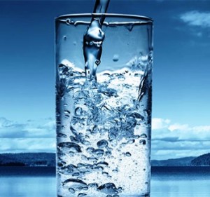 Bere acqua