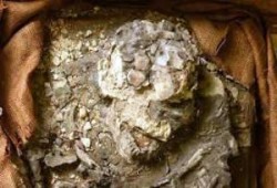 scheletro 6500 anni fa 1.1