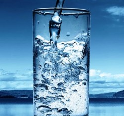 Bere acqua